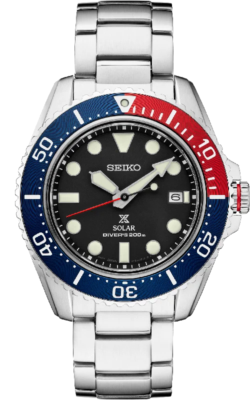 Watches with adjustable straps for a perfect fit   Seiko Prospex Solar Diver SNE591